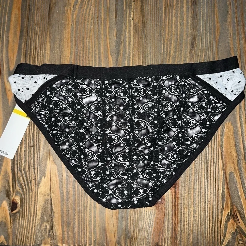 NWT ANNE COLE IN FIRST LACE DOT CROCHET SPLICED BIKINI BOTTOM SZ M